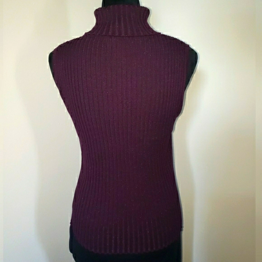 Apostrophe' Sleeveless Ribbed Sweater - Picture 2 of 8